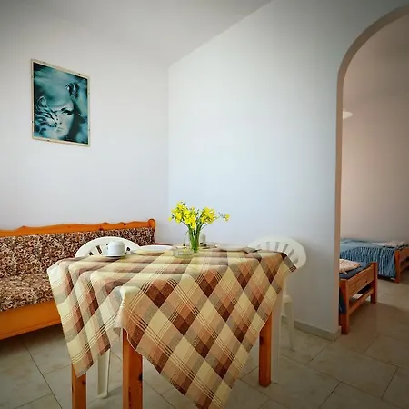 Anthoula Apartament *